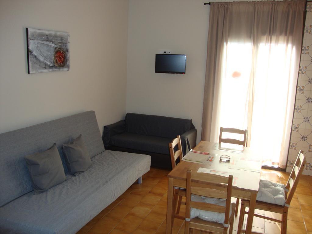 Apartaments Claudi Тосса-де-Мар Экстерьер фото